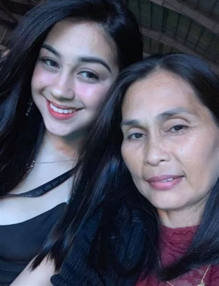 Who Are Zeinab Harake Parents? Youtuber Filipino Origin And Ethnic Background Described