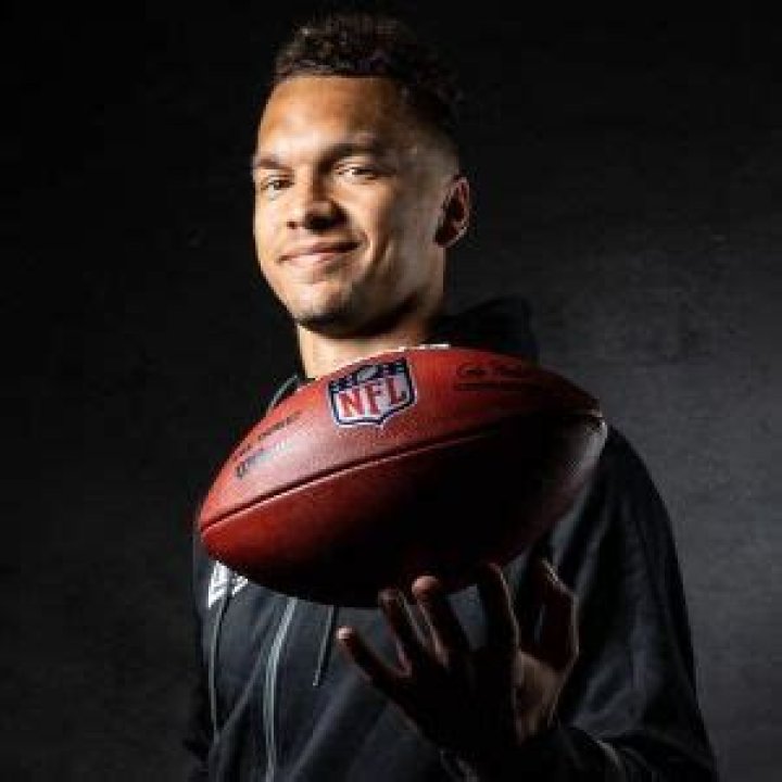 Who Is Desmond Ridder Wife? His Parents, Age, Contract and Facts