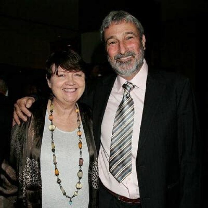 
Who Is Don Burke Wife Marea Burke? Married Life, Kids And Net Worth 