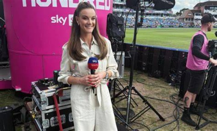 
Who Is Hannah Wilkes Sky Sports Presenter? Facts On Her Age and Partner 
