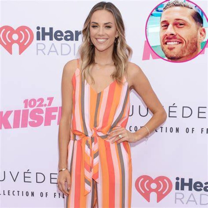
Who Is Ian Schinelli? Everything About Jana Kramer Hot New Boyfriend 