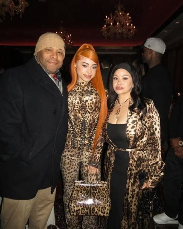 
Who Is Ice Spice Mother – Why Is She Gong Viral? Parents Siblings And Wiki 