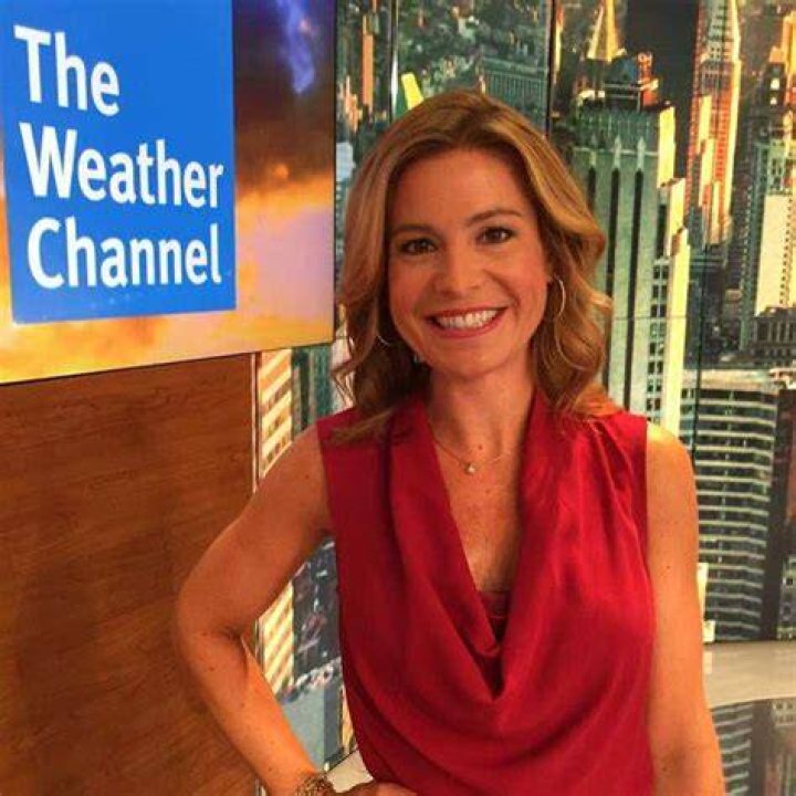 Who is Jen Carfagno from “Weather Channel”? Her Wiki: Salary, Net Worth, Maiden Name, Meteorologist Career, Baby