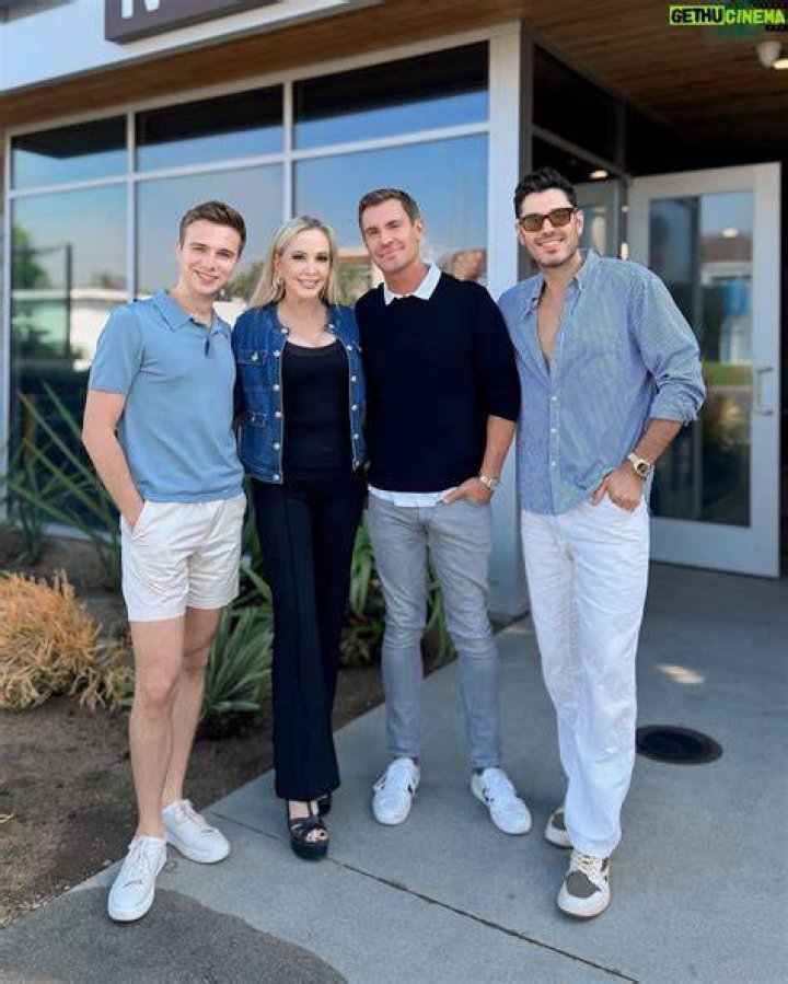 
Who Is Joey Zauzig From “The Real Friends of WeHo”? Wiki And Family 