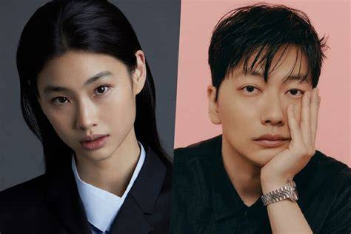 Who Is Lee Dong-hwi? Meet The Striking Boyfriend Of Hoyeon!