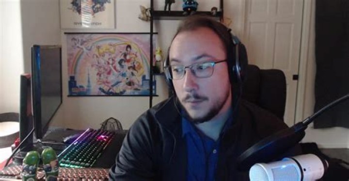 
Who is MOONMOON_OW? Wiki Bio, age, real face and name, net worth 