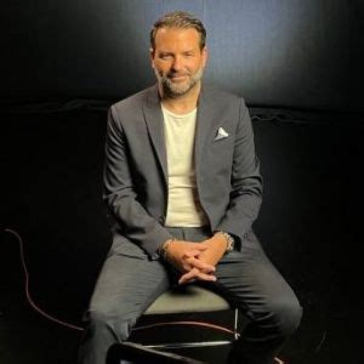 Who Is Raphael Honigstein Wife? His Wiki, Net Worth, Family & Facts