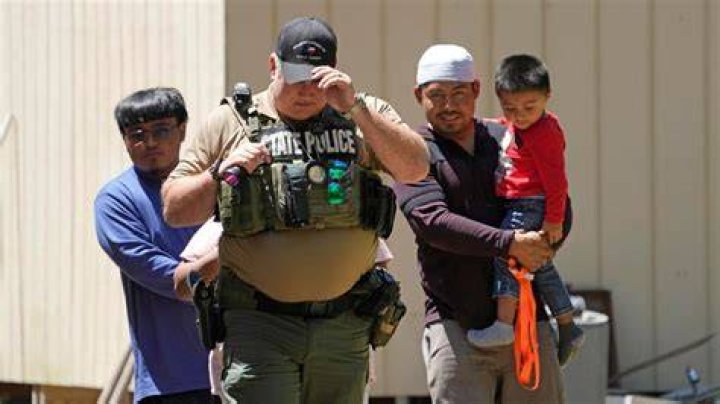 
Who is the Texas mass shooting suspect? Manhunt ensues for gunman accused of killing 5 in San Jacinto County 