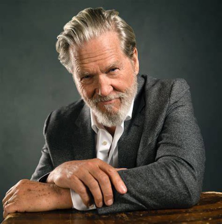 
Why Does Jeff Bridges Talk Funny? Here Is The Actor Health Update In 2022 