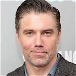 Why Fans Think Anson Mount Is Gay? Wife Darah Trang and Kids – Star Trek Actor Net Worth Revealed