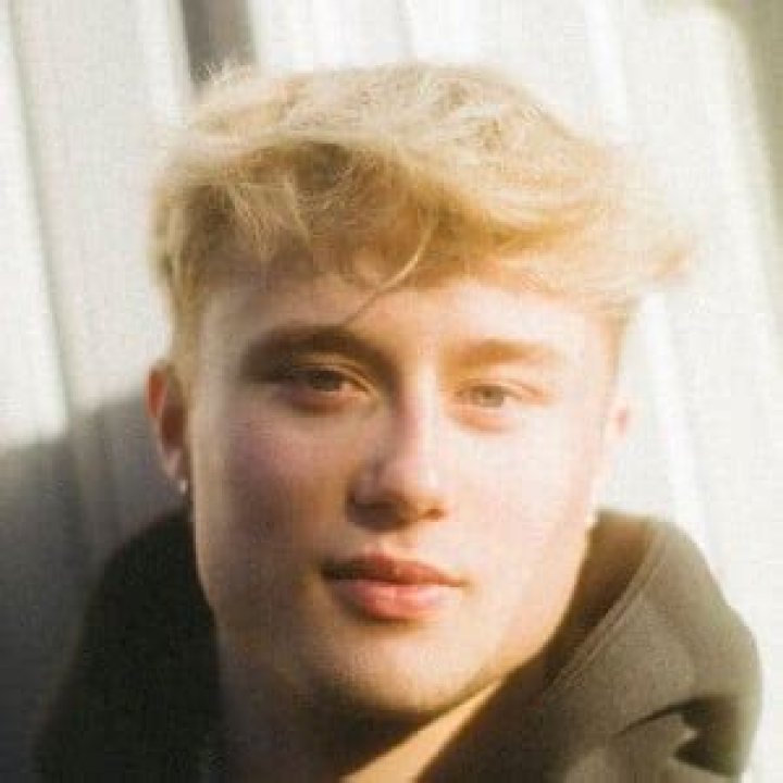 William Gamborg - Age, Family, Bio